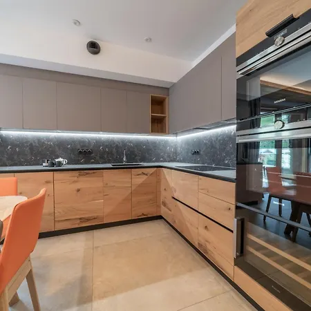 Yeti Apartmanhotel