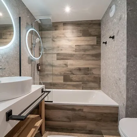 Yeti Apartmanhotel Tignes